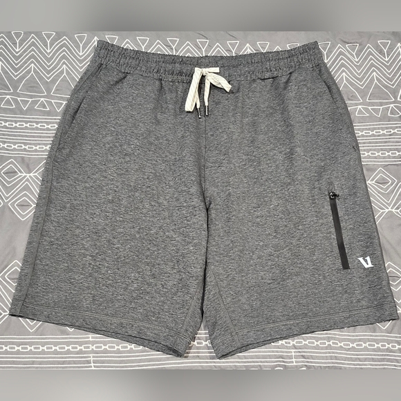 Vuori Other - Vuori Men's Sunday Performance Shorts 8" In Heathered Grey Size Medium